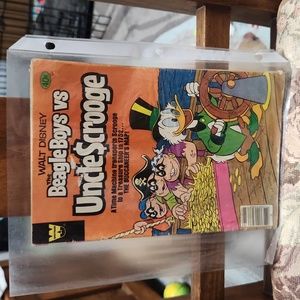 Walt Disney the Beagle Boys vs Uncle Scrooge
